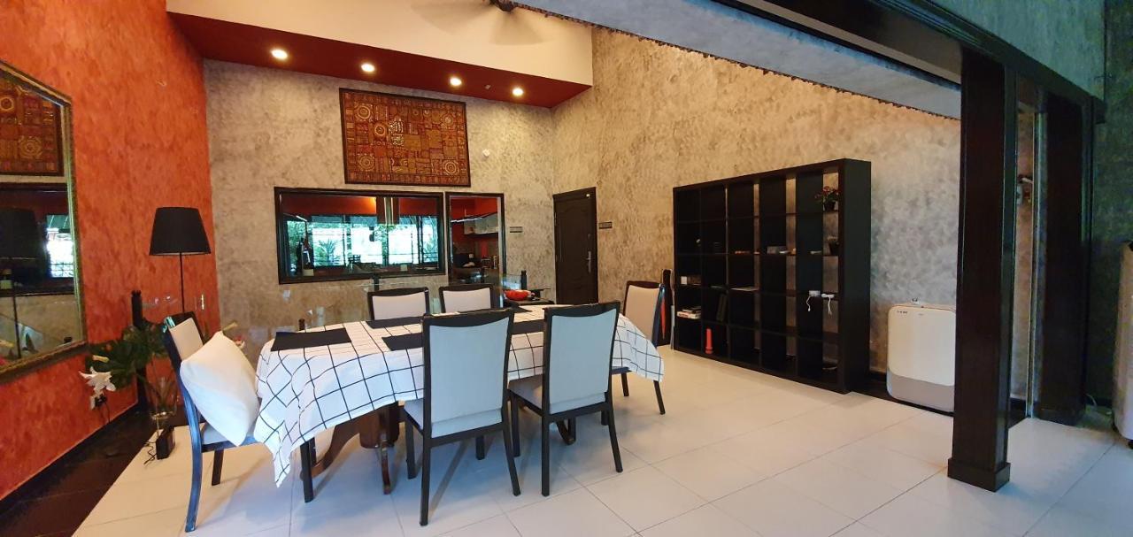 Hillside Villa Home With Private Pool Near Zoo Negara Kampong Ulu Kelang Bagian luar foto